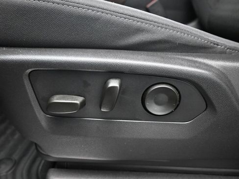 Used 2024 Chevrolet Silverado 1500 RST w/ Z71 Off-Road Package image 11