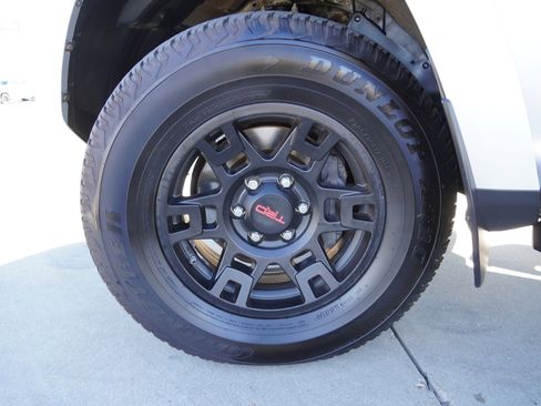 Certified 2021 Toyota 4Runner Venture image 13