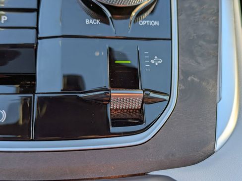 New 2026 BMW X7 xDrive40i image 26