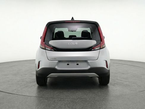 Used 2025 Kia Soul LX w/ LX Technology Package image 7