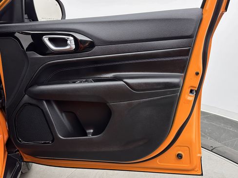 Used 2026 Jeep Compass Limited image 35