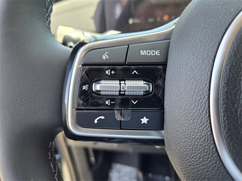 New 2026 Kia Carnival SX Prestige image 11