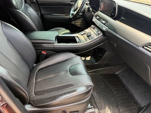 Used 2021 Hyundai Palisade Limited FWD image 3
