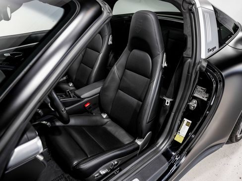 Used 2014 Porsche 911 Targa 4S image 22