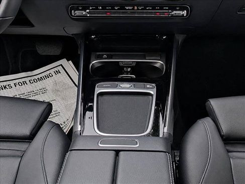 Used 2026 Mercedes-Benz GLB 250 image 19