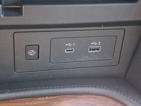 Used 2024 Nissan Armada SL w/ Captain's Chairs Package AWD/4WD image 28