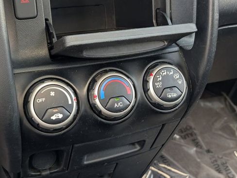 Used 2005 Honda CR-V EX image 25