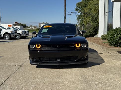 Used 2016 Dodge Challenger R/T Scat Pack w/ Leather Interior Group image 13