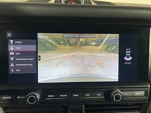 Certified 2021 Porsche Macan S image 31