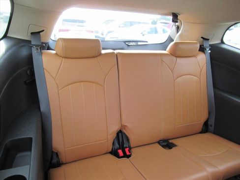 Used 2014 Chevrolet Traverse LTZ image 31