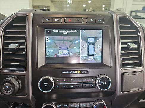 Used 2019 Ford Expedition Platinum AWD/4WD image 29