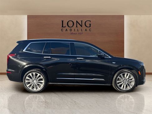 Certified 2025 Cadillac XT6 Premium Luxury w/ Platinum Package image 6