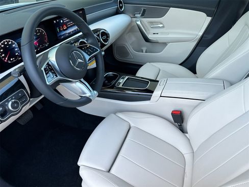 New 2025 Mercedes-Benz CLA 250 image 10