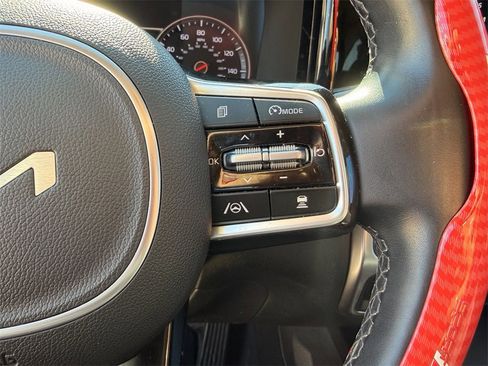 Certified 2023 Kia Sorento EX image 17