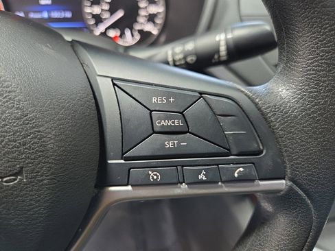 Used 2022 Nissan Altima 2.5 SV image 15