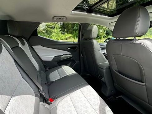 Used 2023 Chevrolet Bolt EUV Premier w/ Sun & Sound Package FWD image 20