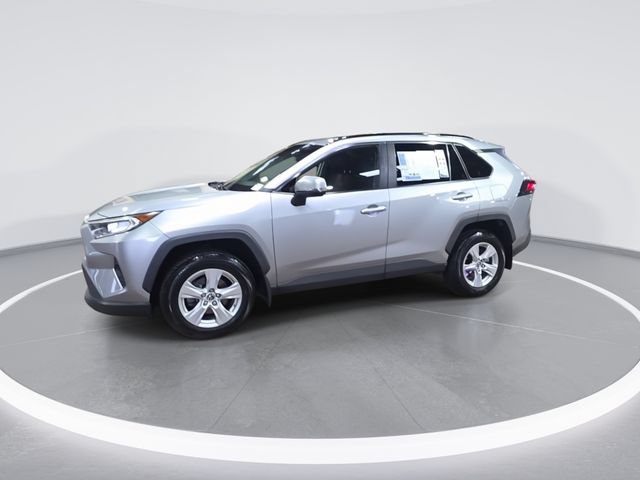 Used 2019 Toyota RAV4 XLE w/ All Weather Liner Package AWD/4WD image 4