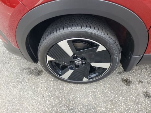 New 2026 Nissan Kicks SR w/ Illumination Package FWD image 5