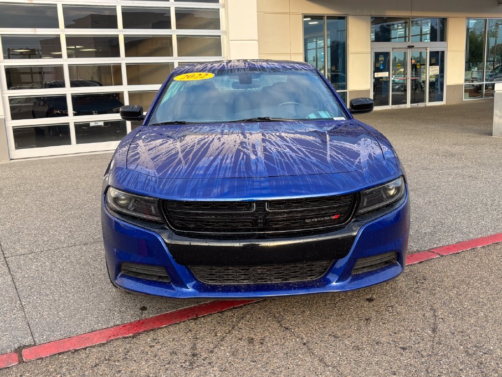 Used 2022 Dodge Charger SXT w/ Blacktop Package RWD image 2