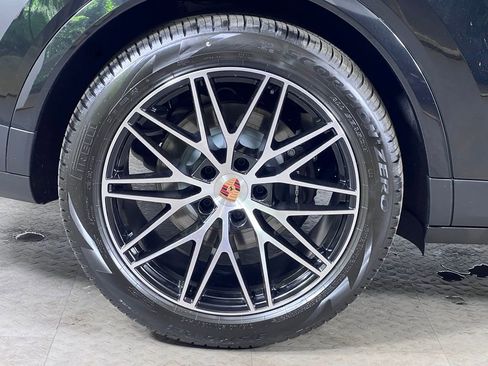 Certified 2026 Porsche Cayenne Coupe AWD/4WD image 14