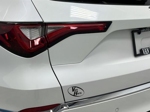 Used 2024 Acura MDX SH-AWD w/ Advance Package image 40