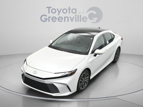Used 2025 Toyota Camry XLE w/ Premium Plus Package FWD image 24