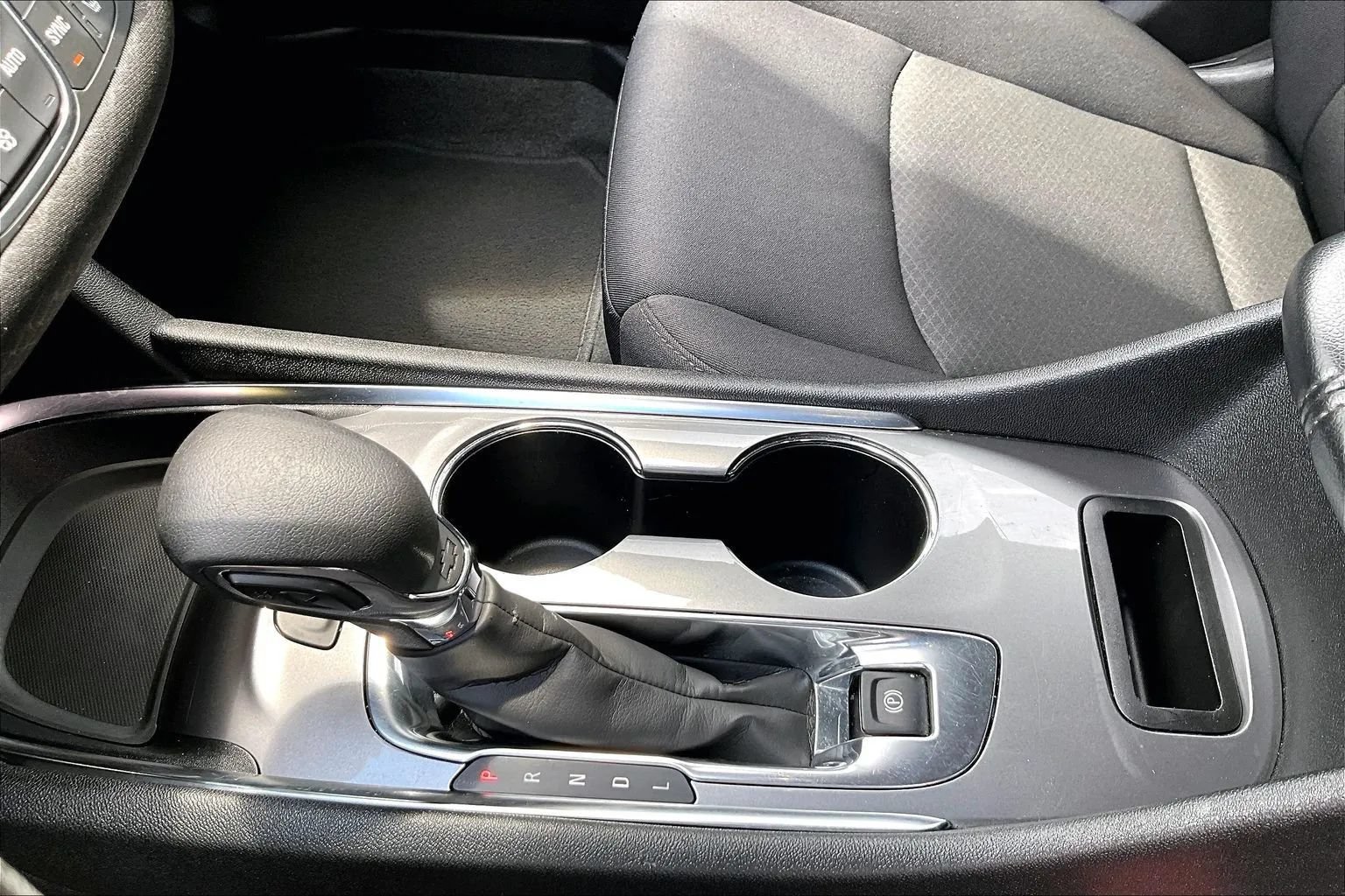 Used 2024 Chevrolet Malibu LT FWD image 14