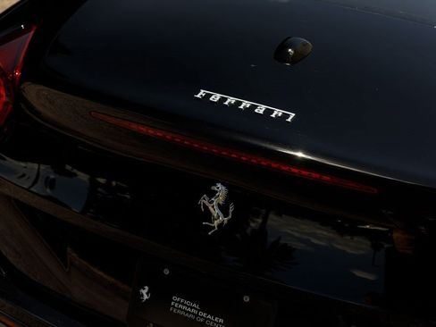 Used 2017 Ferrari California T RWD image 43