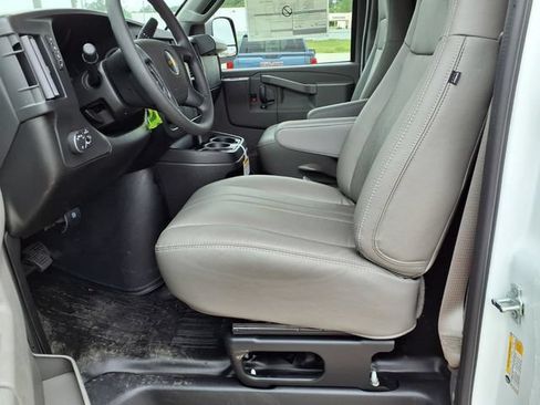 New 2026 Chevrolet Express 2500 Extended w/ Driver Convenience Package RWD image 22