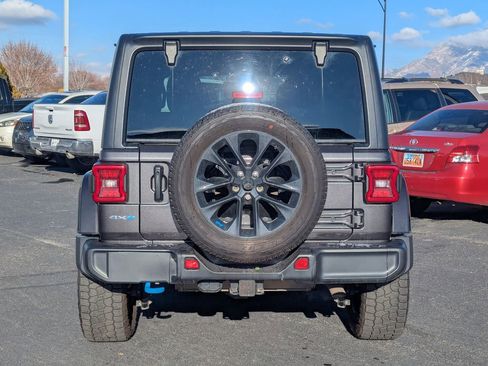 Used 2022 Jeep Wrangler Unlimited Sahara w/ Cold Weather Group image 6