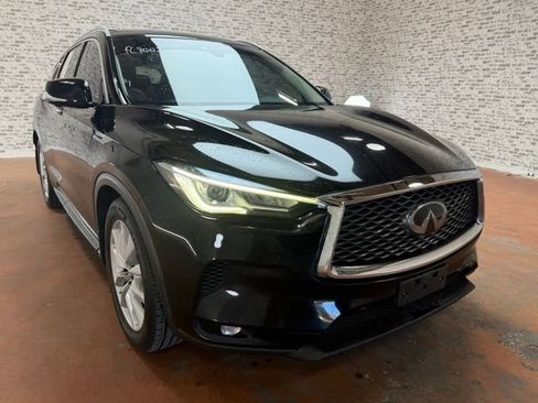 Used 2019 INFINITI QX50 Essential w/ Premium Heat Package AWD/4WD image 6