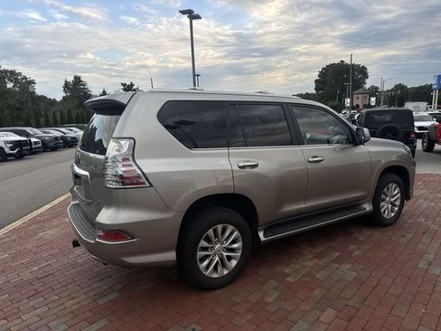 Used 2023 Lexus GX 460 Premium AWD/4WD image 13