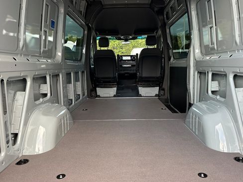 New 2025 Mercedes-Benz Sprinter 2500 image 34
