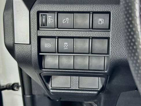 Certified 2025 Toyota 4Runner SR5 AWD/4WD image 11
