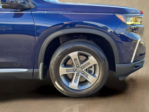 Used 2023 Honda Pilot EX-L image 10