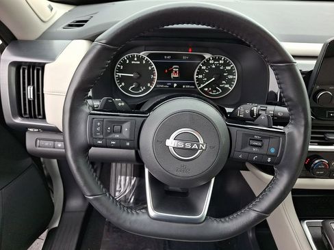 Certified 2024 Nissan Pathfinder SL w/ SL Premium Package AWD/4WD image 21