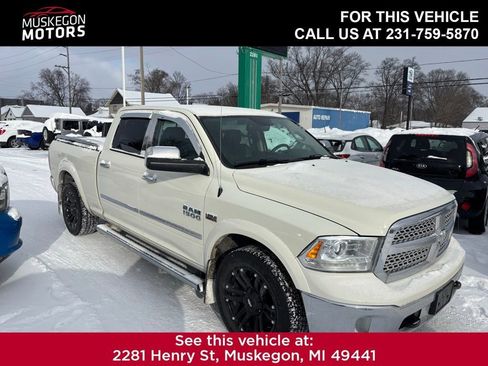 Used 2017 RAM 1500 Laramie AWD/4WD image 1