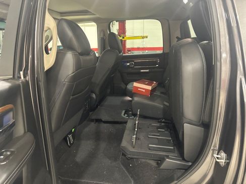 Used 2017 RAM 1500 Laramie w/ Convenience Group RWD image 7