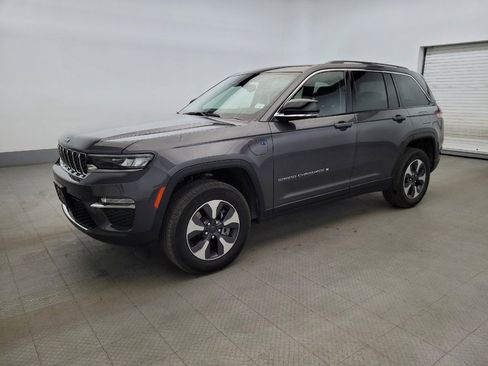 Used 2022 Jeep Grand Cherokee Limited 4xe image 2