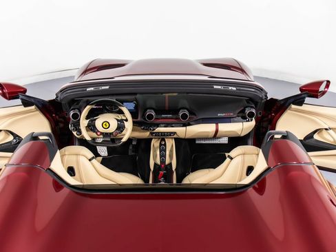 Certified 2022 Ferrari 812 GTS RWD image 22