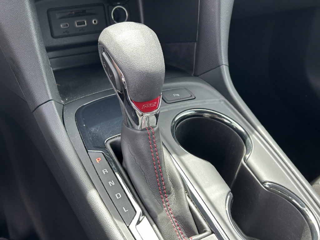 Used 2024 Chevrolet Equinox RS w/ RS Leather Package FWD image 29