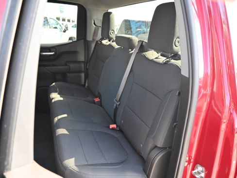 Used 2020 Chevrolet Silverado 1500 Custom w/ Custom Value Package image 10