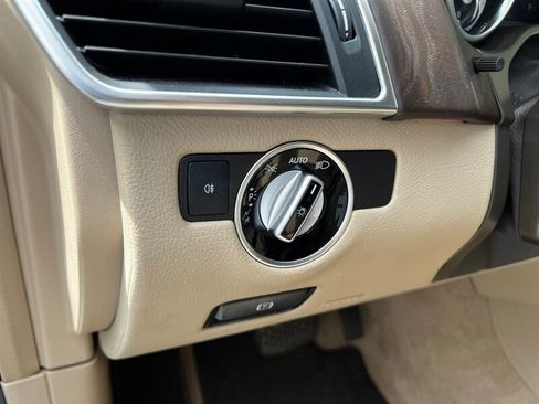 Used 2015 Mercedes-Benz GL 450 4MATIC image 34