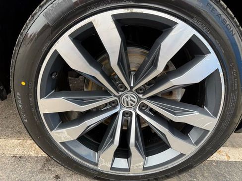 Used 2019 Volkswagen Atlas SEL Premium image 10