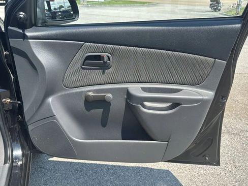 Used 2009 Kia Rio LX FWD image 18