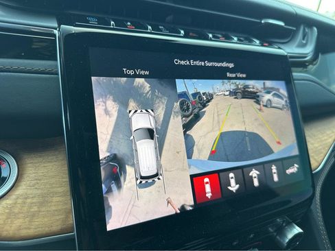 Used 2022 Jeep Grand Cherokee Summit image 6