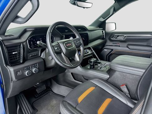 Used 2023 GMC Sierra 1500 AT4 w/ AT4 Premium Package AWD/4WD image 10
