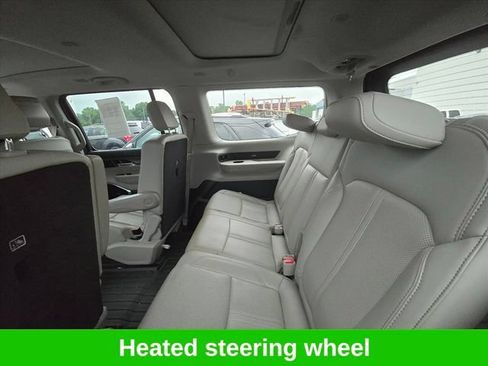 Used 2023 Jeep Wagoneer Series III w/ Premium Group I AWD/4WD image 26