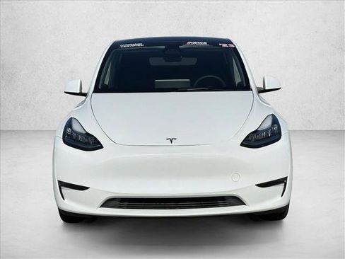 Used 2023 Tesla Model Y Long Range image 2