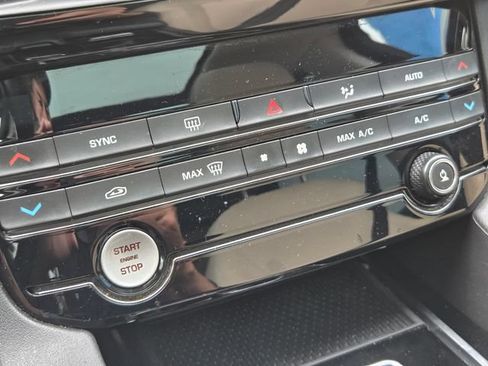 Used 2018 Jaguar F-PACE Premium AWD/4WD image 20